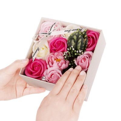 Искусственный розовый букет цветка мыла кладет 14.5cm*14.5cm*7.5cm в коробку для учителей